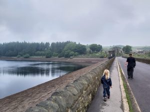 Langsett-Reservoir-walk